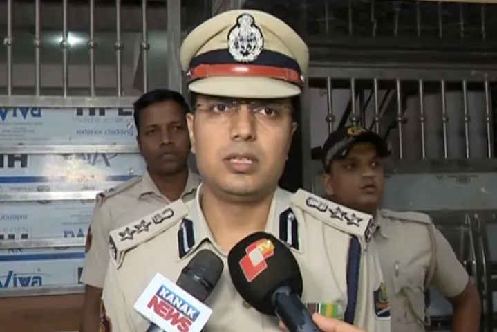 Bhubaneswar blast leaves 4 critically injured, bomb preparation suspected