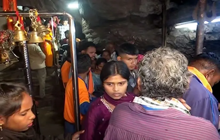 Massive devotee turnout at Gupteswar Temple in Odisha's Koraput for Maha Shivratri