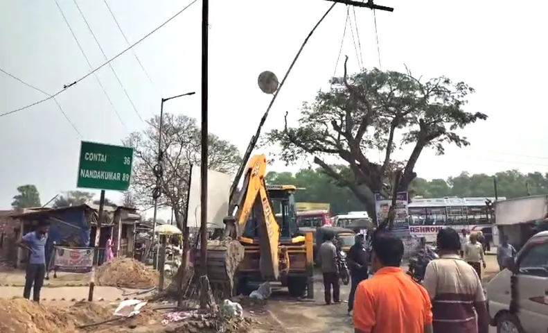 Border Tension West Bengal ‘builds road’ inside Odisha; officials seize JCB, roller