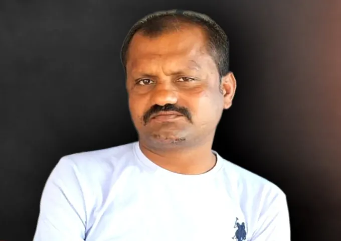 Police constable brutally assaulted in broad daylight in Odisha