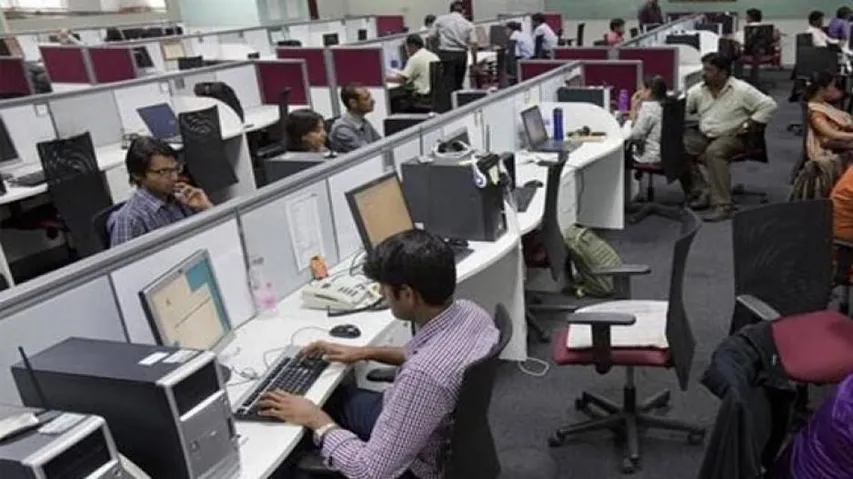 7th Pay Commission: No daily allowance for govt employees to travel on LTC