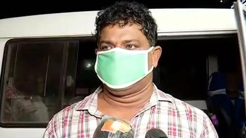 Odisha Police ASI Caught Red-Handed Taking 'Rs 1500 Bribe'