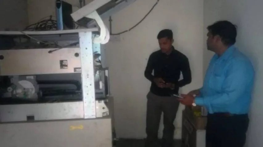 Miscreants break open Axis bank ATM, flee with cash