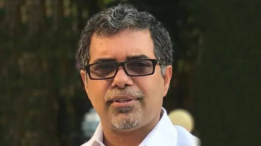 Congress MLA removed for praising Modi, meets him