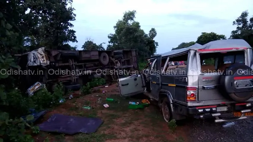 Four killed in two separate road mishaps