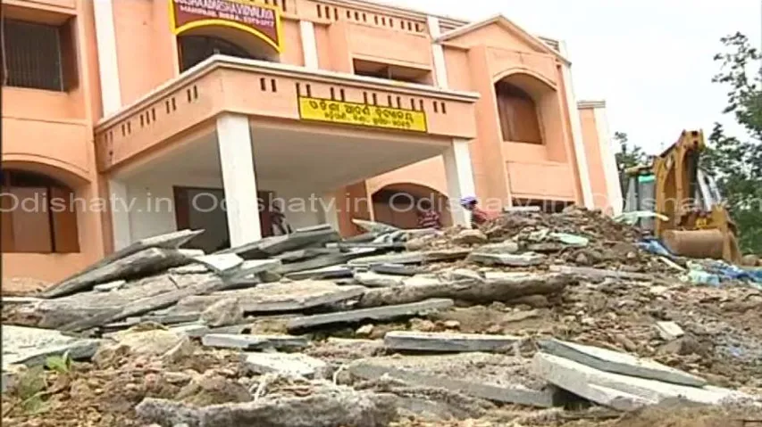 Sundergarh's Adarsh Vidyalaya: Model in name, deficient in facilities