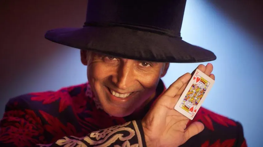 Akshay Kumar Tests Positive For COVID-19, Under Home Quarantine