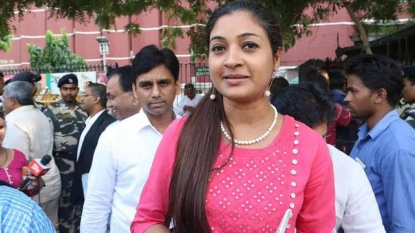 AAP's Alka Lamba Marshalled Out Of Delhi Assembly