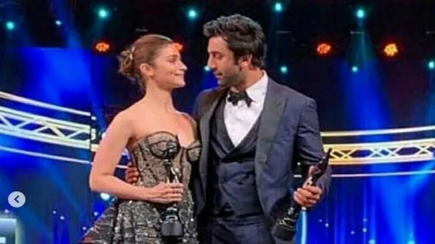 'I Love You' - Alia Bhatt To Blushing Ranbir Kapoor, Fans Just Can't Handle!