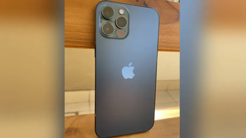 Brazil Fines Apple $2M For No Charger With iPhone 12