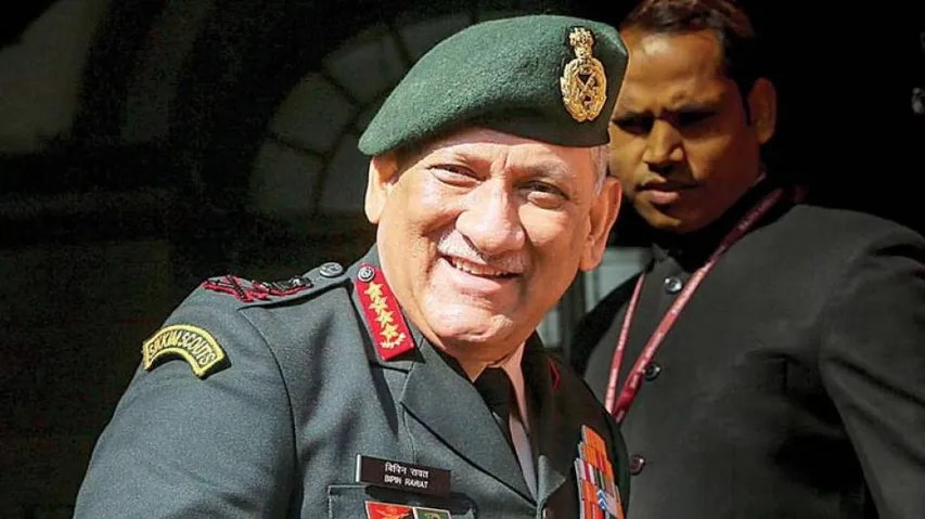 Army Chief Meets Finance Commission Members In Ladakh
