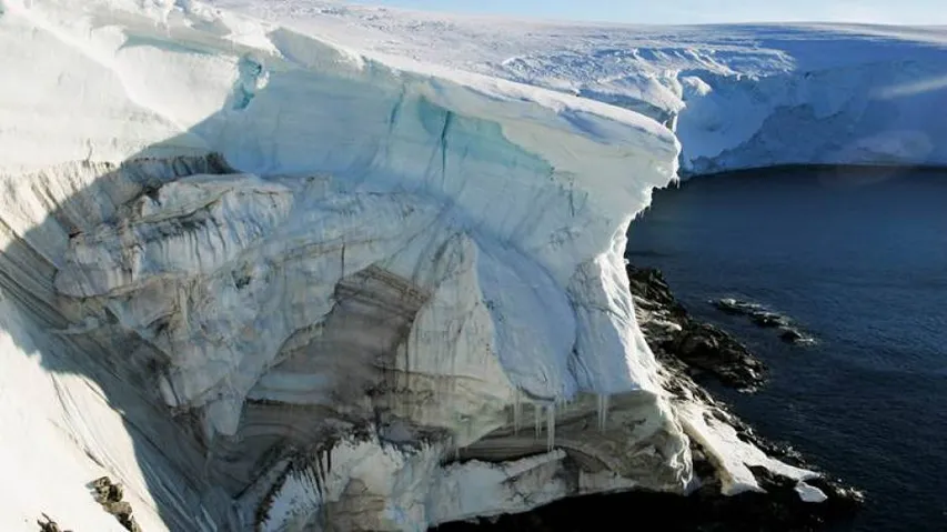 Gigantic Iceberg Breaks Off Antarctica