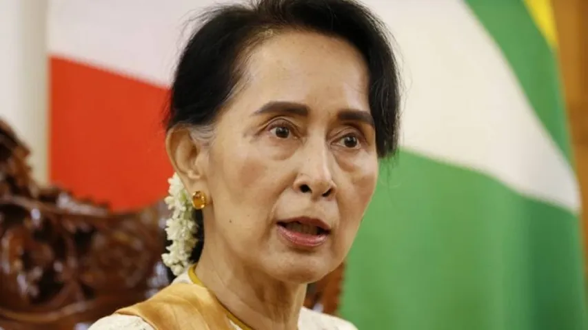 Suu Kyi to visit Singapore