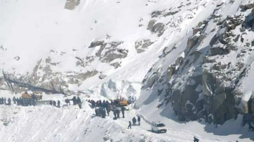 26 killed As Avalanche Hits Eastern Turkey
