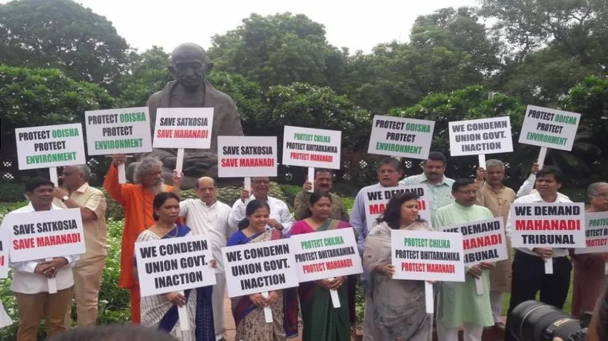 Mahanadi row: Odisha MPs protest near Gandhi statue today