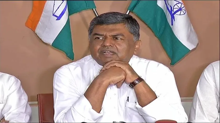 Hariprasad hastening the eclipse of the Congress