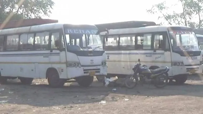 Private buses stay off roads in Bargarh protesting market complex in new bus terminal