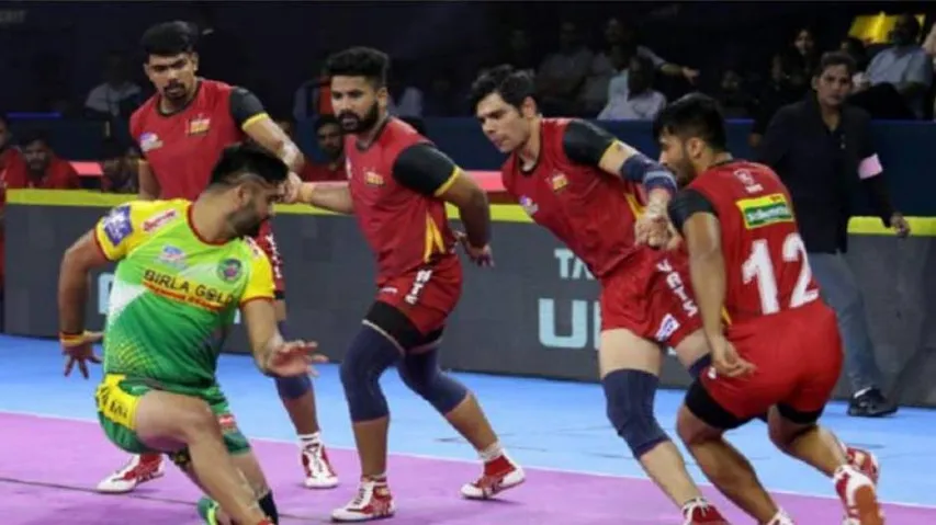 Bengaluru pip Patna 34-32 in campaign opener