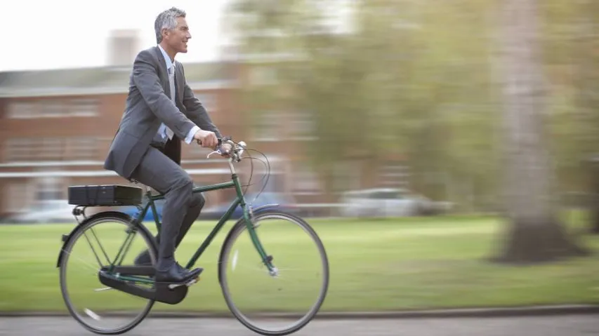 Riding a bike to work as good as gym workout: Researchers