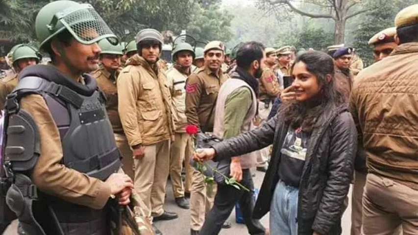 Anti-CAA Protesters Resort To 'Gandhigiri', Offer Roses To Police