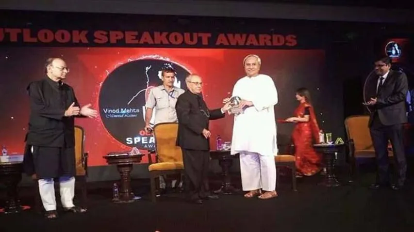 CM Naveen dedicates ‘best administrator’ award to people of Odisha