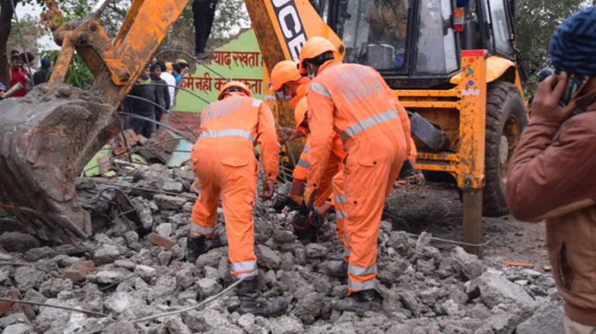 19 Dead, 20 Injured As Roof Of Cemetery Collapses In Ghaziabad