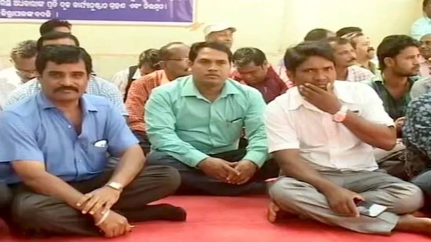 Union Ministers’ chopper approval row: Revenue employees protest suspension