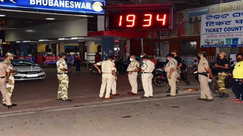 Stricter COVID Surveillance At Bhubaneswar Railway Station; Entry, Exit Routes Changed