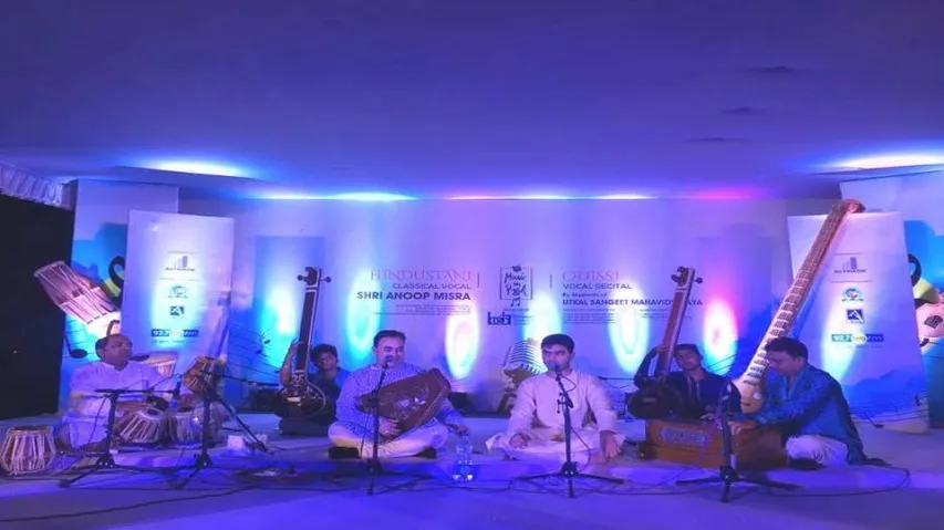 Odissi, Hindustani `jugalbandi’ at Music in Park programme