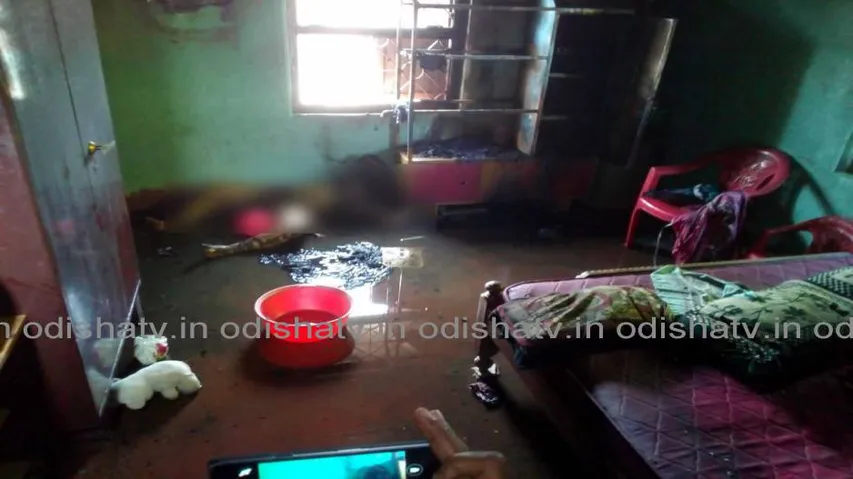 Woman, baby charred to death; suicide suspected