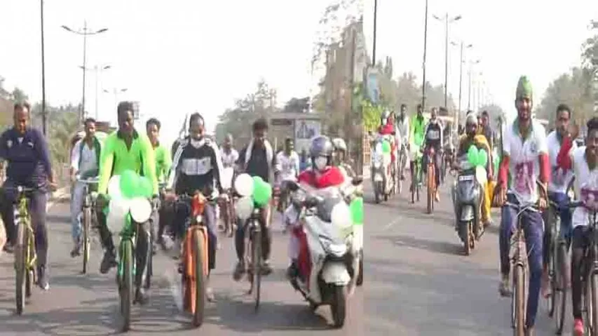 Odisha: Mass Bicycle Rally In Twin City Marks Biju Patnaik's Birth Anniversary Celebrations