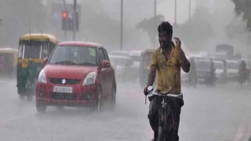 Cyclone Daye weakens, dumps heavy rain in Odisha