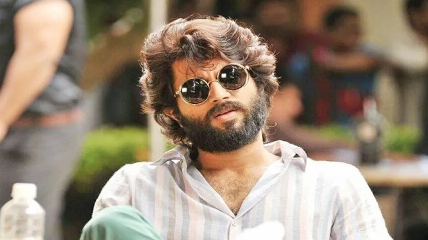 Vijay Deverakonda To Play Wing Commander Abhinandan In His Bollywood Debut Film