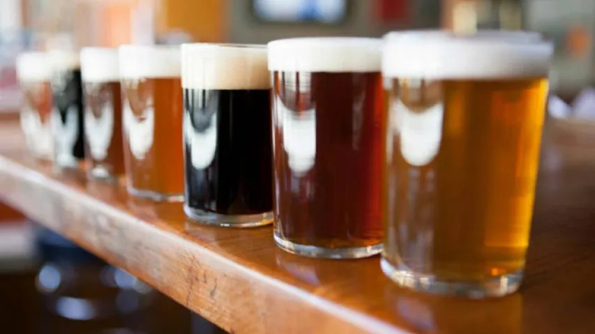 14 Drinks A Week May Put Older Adults At Dementia Risk