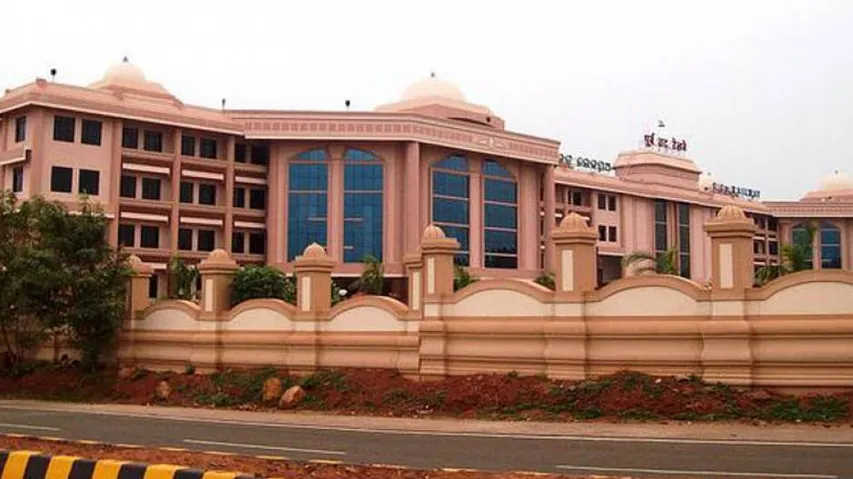 Odisha: Senior Railway Official Under CBI Scanner, Raids Underway