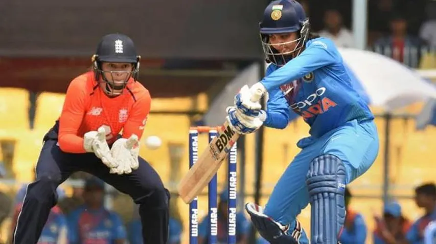 Indian women lose second T20, series to England