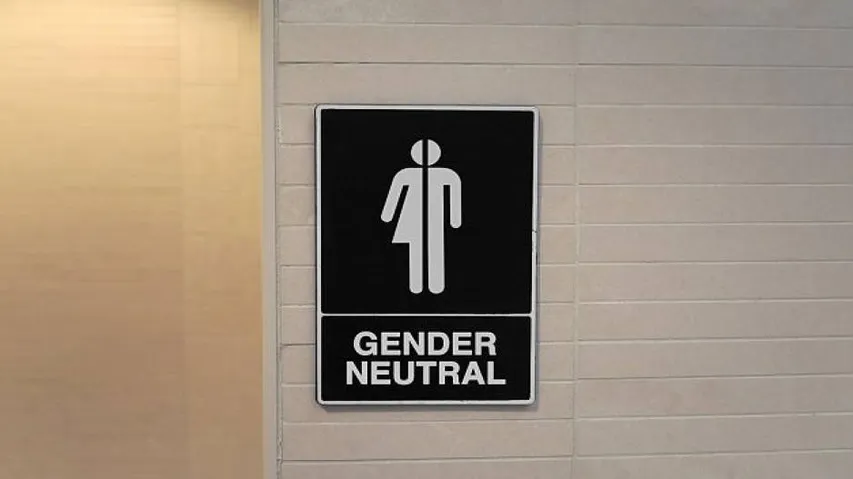 'Dirty protest' erupts at Oxford University over 'gender-neutral' toilets