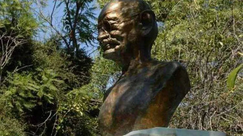 Mahatma Gandhi's statue found vandalised in Balasore