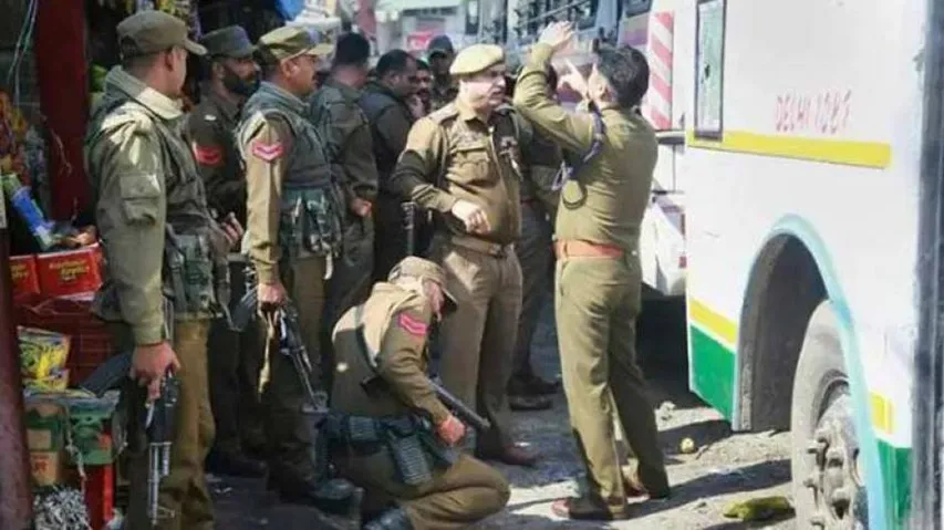 20 Injured As Terrorists Hurl Grenade At Bus Stop In Kashmir