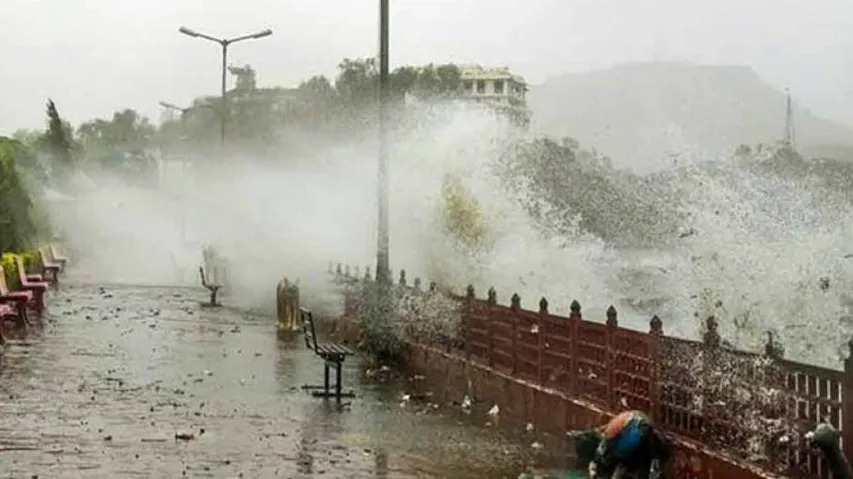 13 killed in Gujarat in unseasonal rain, dust storm