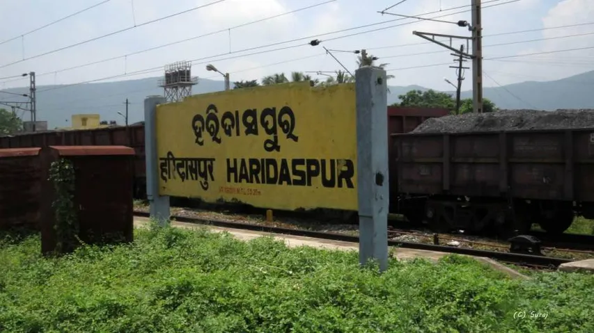 MP Baijayant reviews progress of Haridaspur-Paradip railway project