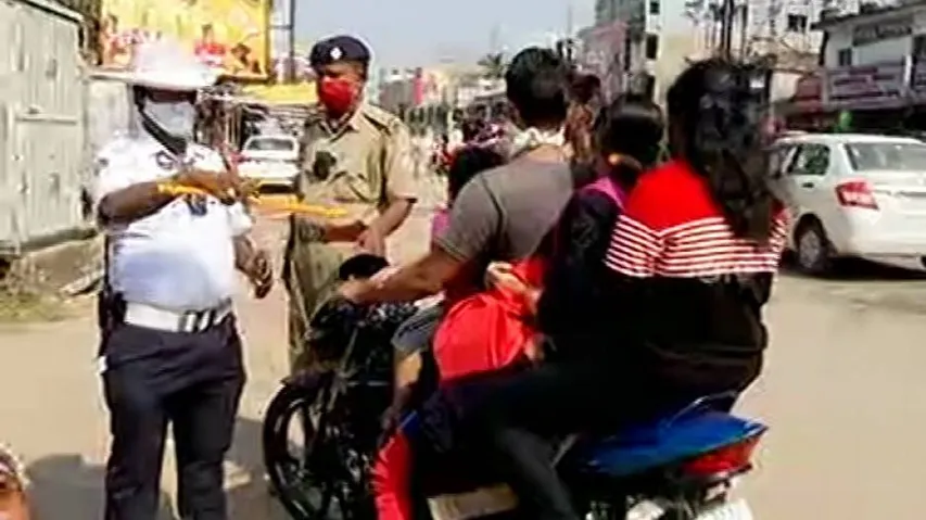 DL Suspension For No Helmet: Bikers In Cuttack Come Up With Bizarre Excuses