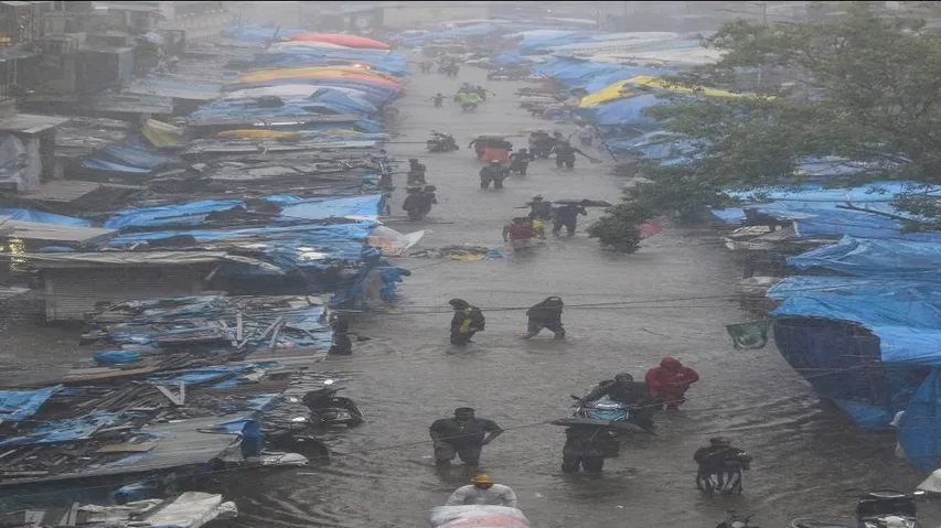 Cyclone Tauktae Weakens, Likely To Move To UP in Next 24 Hours