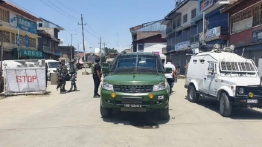 2 Civilians, 2 Cops Killed In Sopore Militant Attack