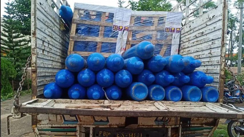 Ganja Worth Over Rs 1 Crore Seized From Oxygen Cylinder Laden Truck In Odisha