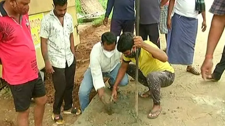 Road Peels Off Just Days After Carpeting In Bhubaneswar Outskirts