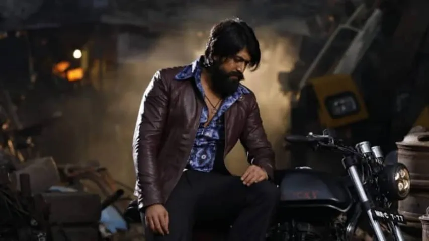 KGF Chapter 2 Release Date: Fan Threatens Hombale Films To Take Extreme Step At 5 PM!