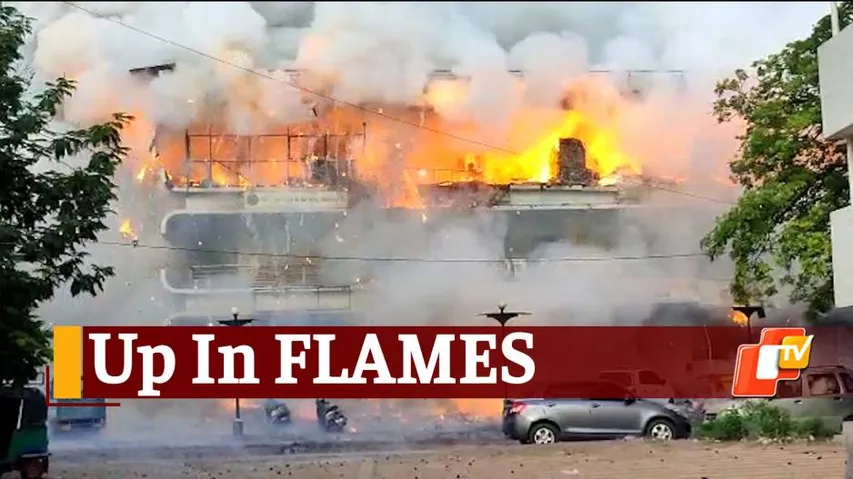 Massive Fire Breaks Out In Firecracker Shop In Gujarat