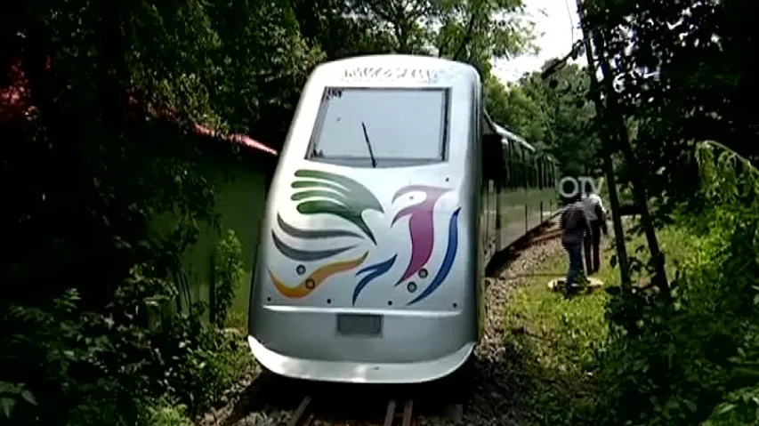 Toy Train Rolls In Nandankanan Again