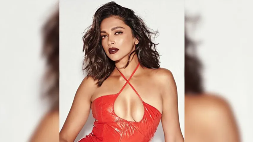 Deepika Padukone Is On Fire 'Totally', Fans Call Her Hottie; Check Pics, Video